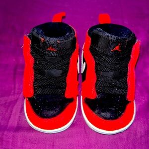Very stylish & trendy street style Nike Jordan Sneakers